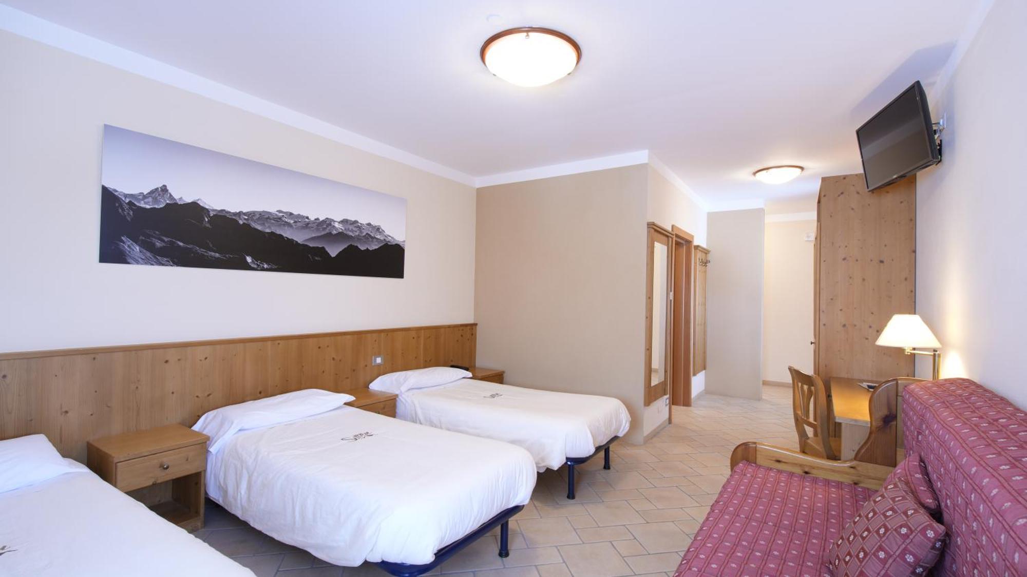 Albergo Ristoro Sitten - 2300 Mt غريسّوني لا ترينيتي المظهر الخارجي الصورة