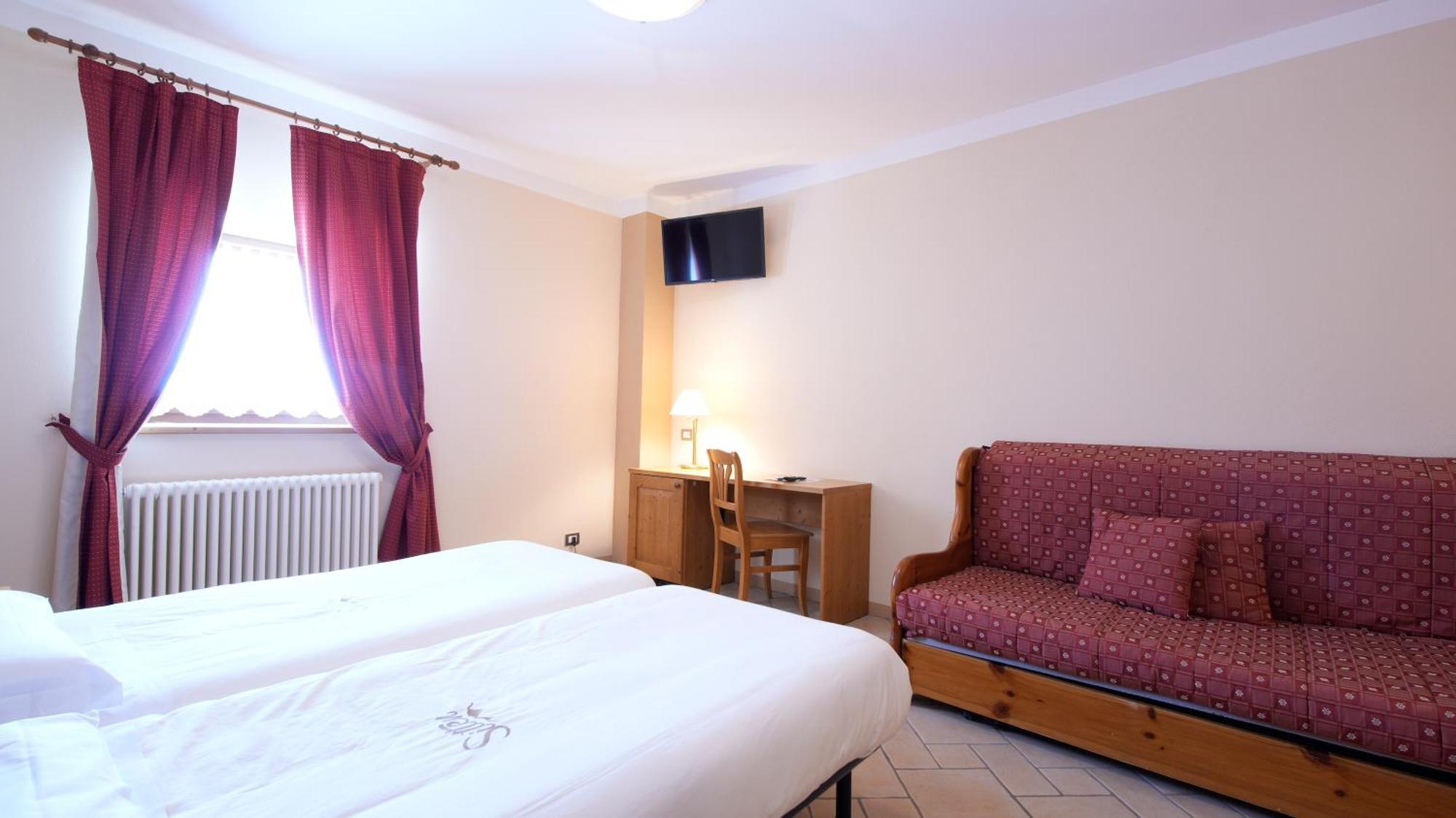 Albergo Ristoro Sitten - 2300 Mt غريسّوني لا ترينيتي المظهر الخارجي الصورة