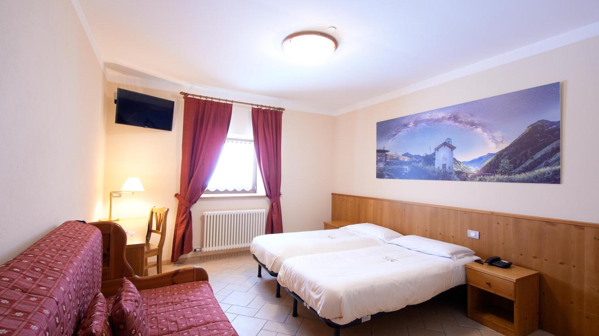Albergo Ristoro Sitten - 2300 Mt غريسّوني لا ترينيتي المظهر الخارجي الصورة